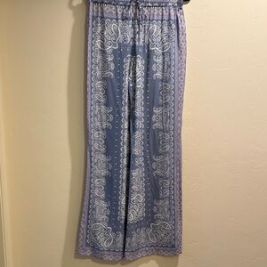 INTERMIX Blue and White Patterned Pants, Size Small.